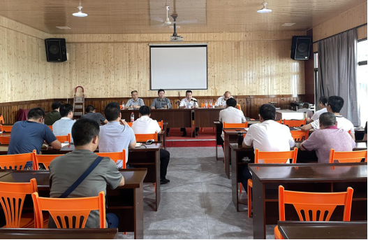 7.9 万南公司党委组织召开2021年第五次中心组学习会暨党史学习教育专题读书班(第三期).png